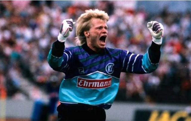 他正凭借近 他正凭借近