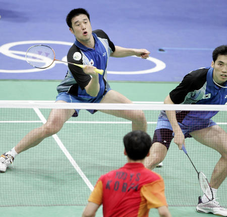 再战萨巴伦卡！0胜5负，对不起，郑钦文志在翻越.