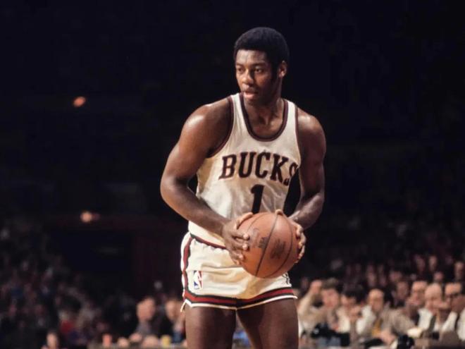 成为湖人队 成为湖人队